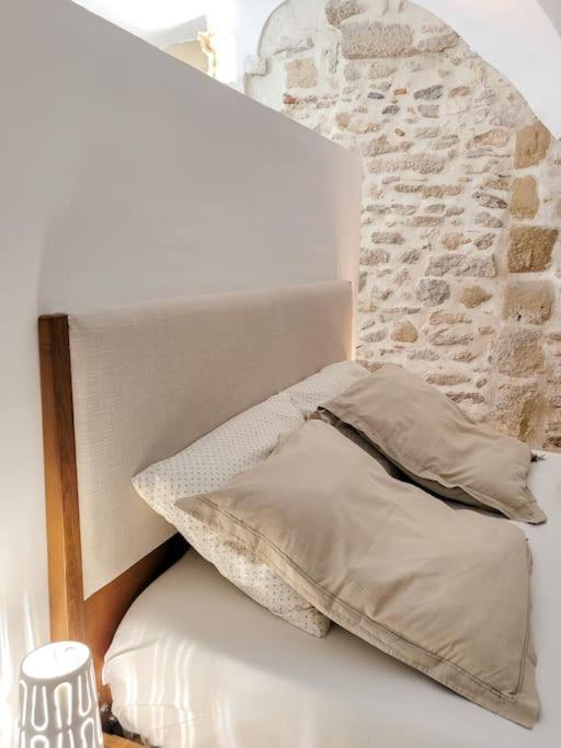 Studio Spacieux De Caractere Montaren-et-Saint-Médiers Kültér fotó